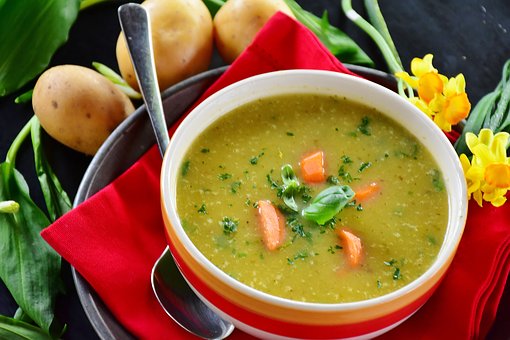 soupe aux pommes de terre et carottes